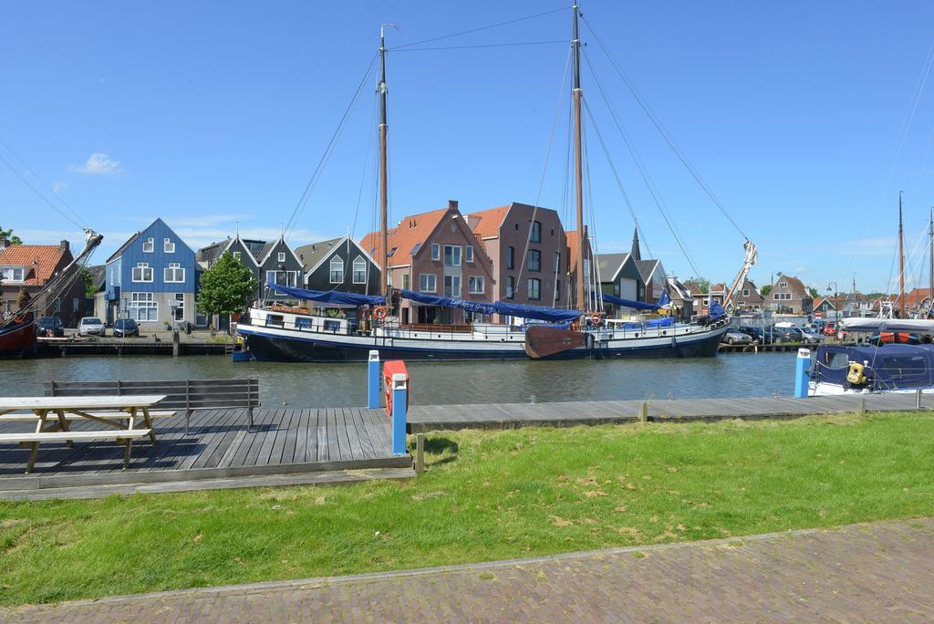 Slapen Op De Haven Apartman Monnickendam Kültér fotó